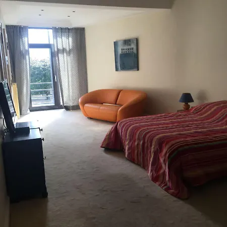 アパート Cozy Apartments And Garden リエージュ
